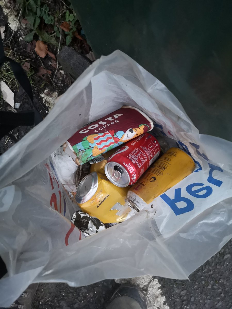 Another day, another bag full. Tues 21 Feb, @CostaCoffee When are you going to stop using plastic tops? Maybe if you didn't provide a top, people wouldn't drive and chuck it out the window. @APRScotland #depositreturn @KSBScotland @Litterwatch1 @cleanupbritain @LessWasteLaura