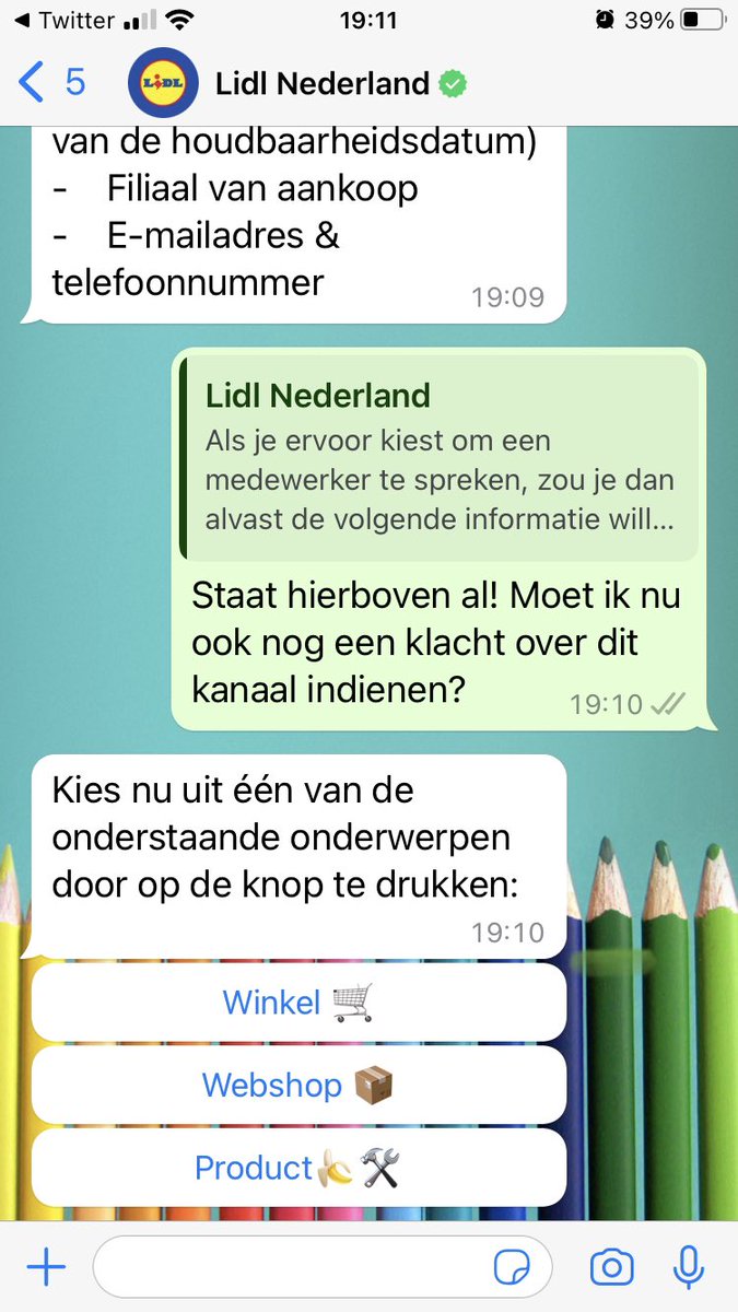 Bijzonder: ik dien een klacht in bij <a href="/LidlNederland/">Lidl Nederland</a> via WA. Krijg automatisch 15 berichtjes… en ben weer terug bij mijn eerste appje. Help!! #customercare #customerhell