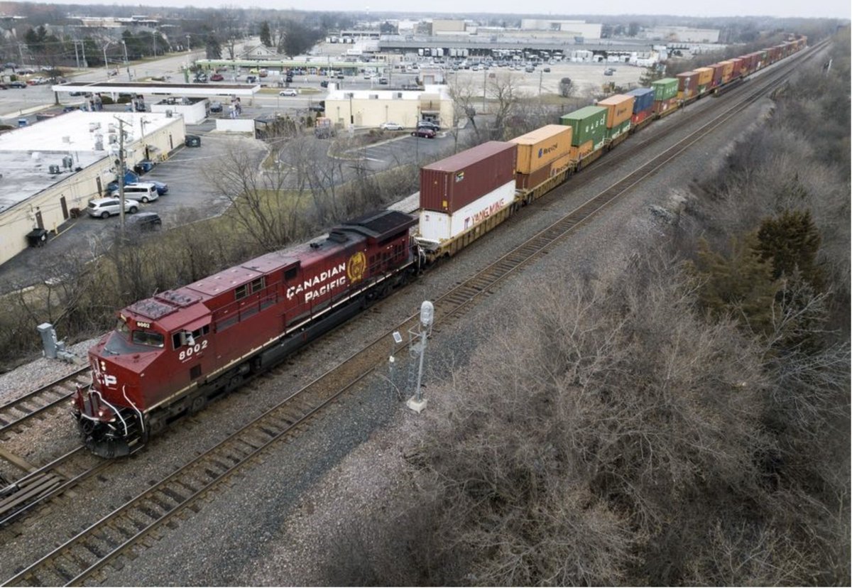 stopcpkc's tweet photo. Can federal lawmakers put the brakes on a controversial #merger between
@CanadianPacific and Kansas City Southern railroads? (Daily Herald)
#StopCPKC #railfan #trains
https://t.co/rSC9YhcCXa https://t.co/N0OtAgCGrI