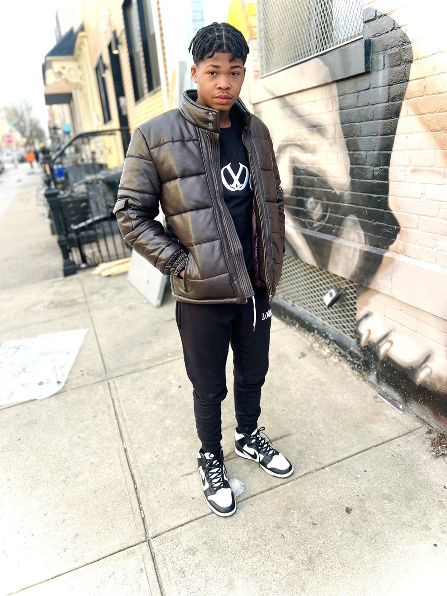 LODDOGRAND's tweet photo. My #jr always doing his .#loddo thing but why not when it’s a #familybusiness

#teamloddo #loddograndleathers available now for #preordersonly‼️‼️ #dm for for info

#brown  #bubble #leather with #LGSHIELD #LOGO #buttersoftleather 

Always #qualityoverquanity https://t.co/tf9b0yI1uT