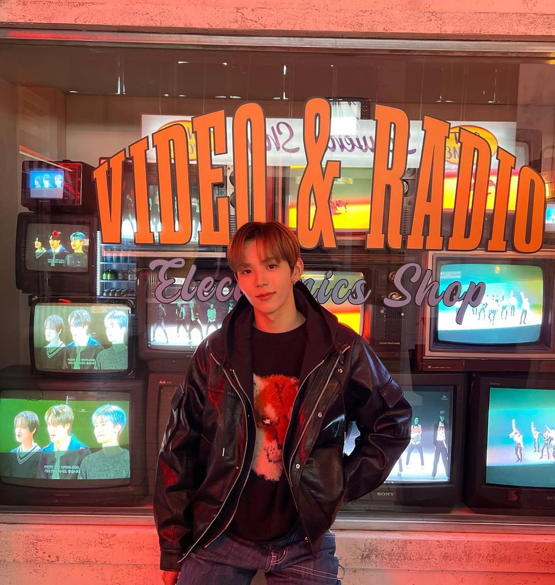 STRGALLERY's tweet photo. [230222] #_shotaroo_ instagram post update !

“😙🤞”

#SHOTARO #쇼타로 #ショウタロウ #NCT https://t.co/NeGfKEzeiy