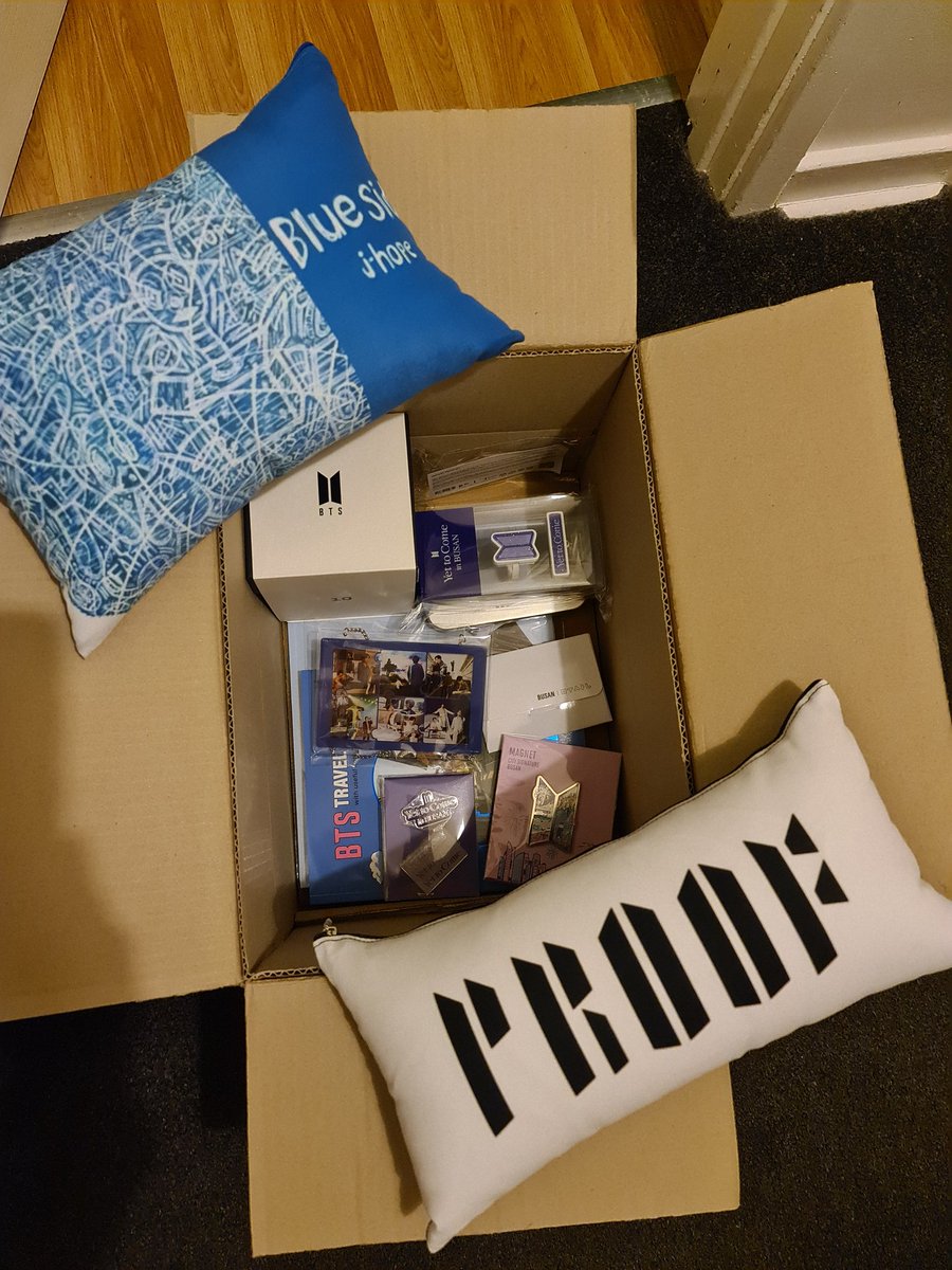 Threadfall's tweet image. I love my parcels from Chi Hye #bts #army #AO40 (if you know, you know) #ChiHye