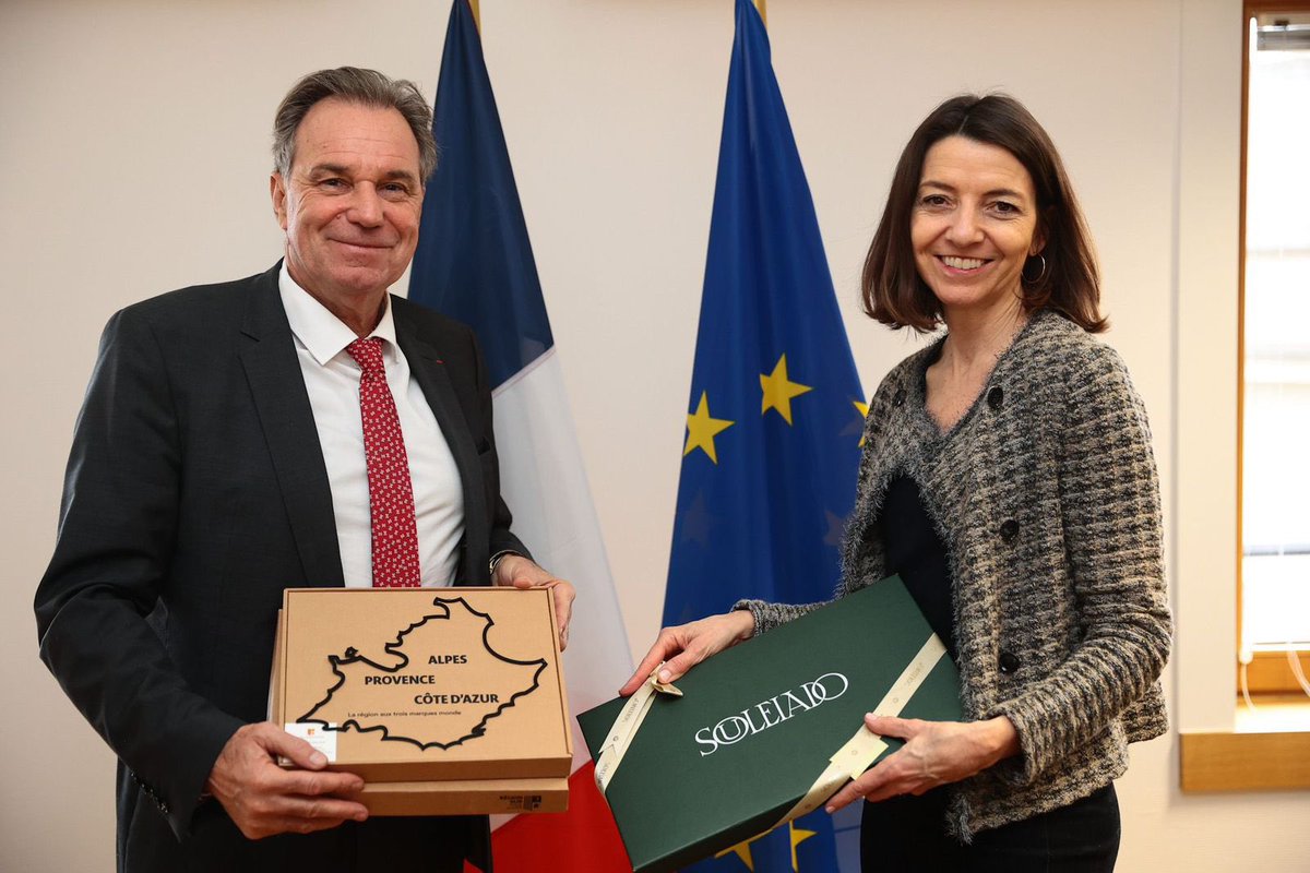 L’Etat et la #RegionSud engagés ensemble pour obtenir un maximum de fonds européens pour nos territoires ! 

Merci à <a href="/LaurenceBoone/">Laurence Boone</a> pour ce rendez-vous de travail très important à #Bruxelles, pour déployer ensemble la stratégie « 10 milliards d’€ pour le Sud » ! 🇫🇷🇪🇺