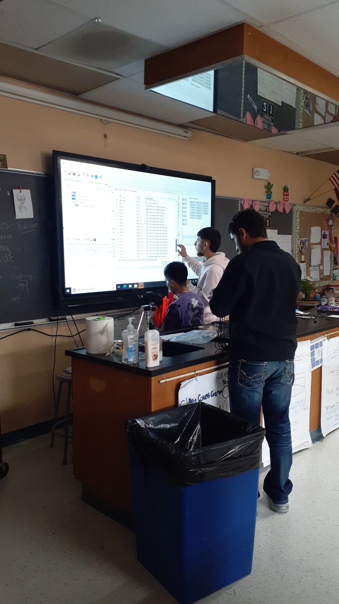 FabensTSTEM's tweet photo. 2023 Launch Here We Come👀👀#Tsiolkovsky #systemsgo @erincon_13_FHS @D_Aguayo_CTE @FabenHS_AAcosta @VamosVijil @MGonzal79927 https://t.co/I2bIjuqwyn