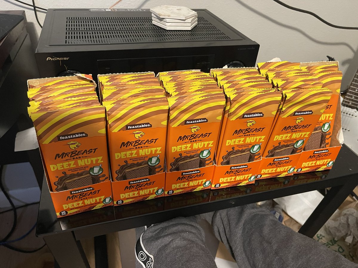 Phizzyy_'s tweet photo. I bought a few of the new @Feastables bars. Do you want to share @MrBeast https://t.co/BUJM0nQmTL