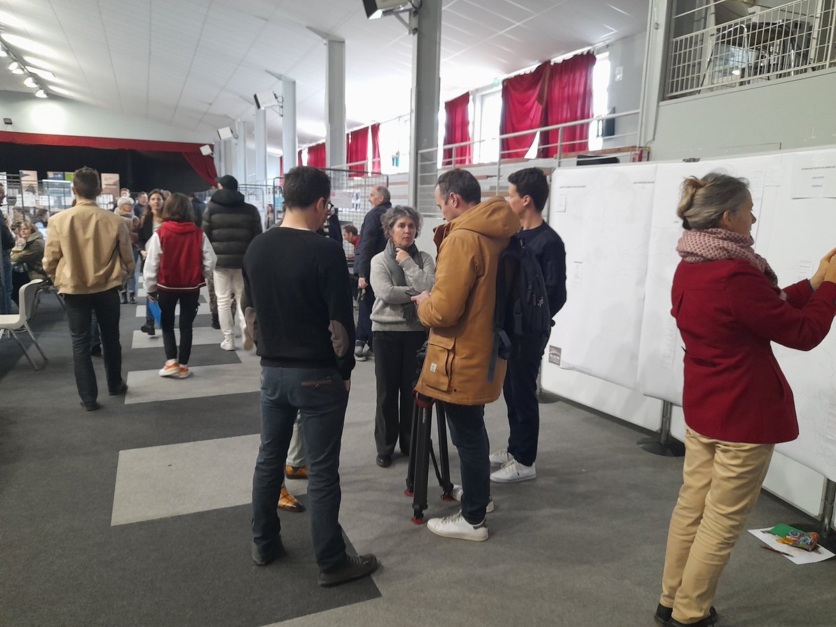 315 visiteurs pour ce 11ème forum de l'emploi saisonnier sur l'île de ré 
Des employeurs ravis 
Merci aux conseillers du pôle emploi de Lagord pour leur investissement! 
@poleemploi_NA