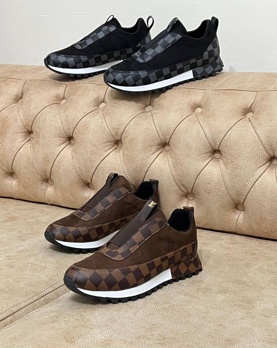 Fishwear2020's tweet photo. 💖item-Louis Vuitton leather
💖size-39-44
💖price -ksh.4000
💖free delivery within Nairobi CBD and at an extra affordable cost across the country and World
💖0790554246 inbox for more info
💖Till no.5673003
#Eldoret #Sankok #azziad #ericomondi #adidas #perfectmatchnetflix #junet https://t.co/VvWP0To9iz