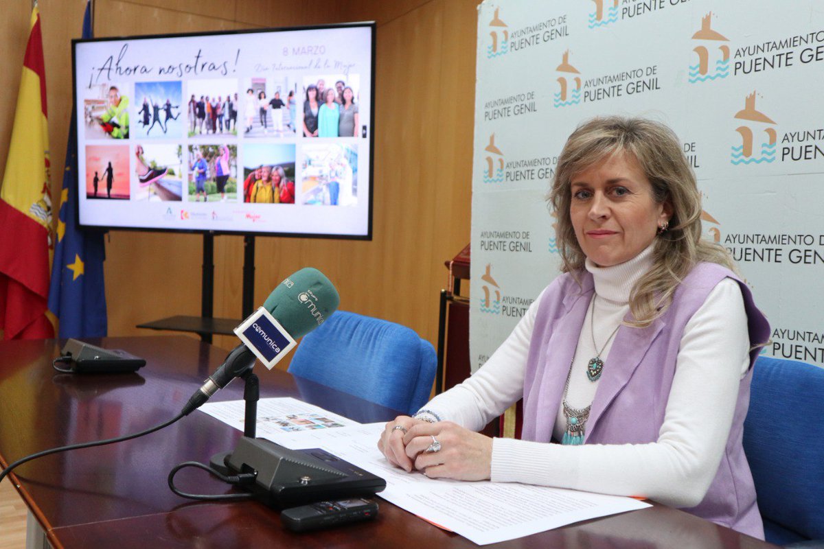 La concejala de Igualdad, <a href="/LoliFrancoSnch1/">Loli Franco Sánchez</a>, ha presentado las actividades que su delegación ha programado con motivo del Día Internacional de la Mujer que se celebrará el próximo 8 de marzo.🧵