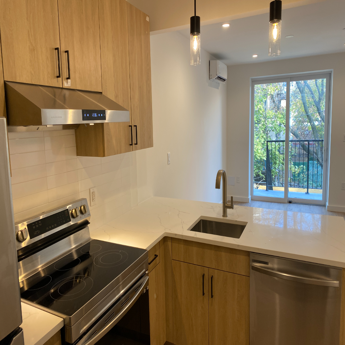 padspinapp's tweet photo. No Fee Brooklyn, NY Apartment! LG 2BR $3,190 
@padspinapp. Click link to view listing &amp; to book a viewing: https://t.co/sdTNQT1zCC

#BrooklynApartments
#BKapartments
#BrooklynLiving
#NYCapartments
#NYCrentals
#ApartmentHunting
#ApartmentLiving
#CityLiving
#UrbanLiving https://t.co/UULkwsXnOu