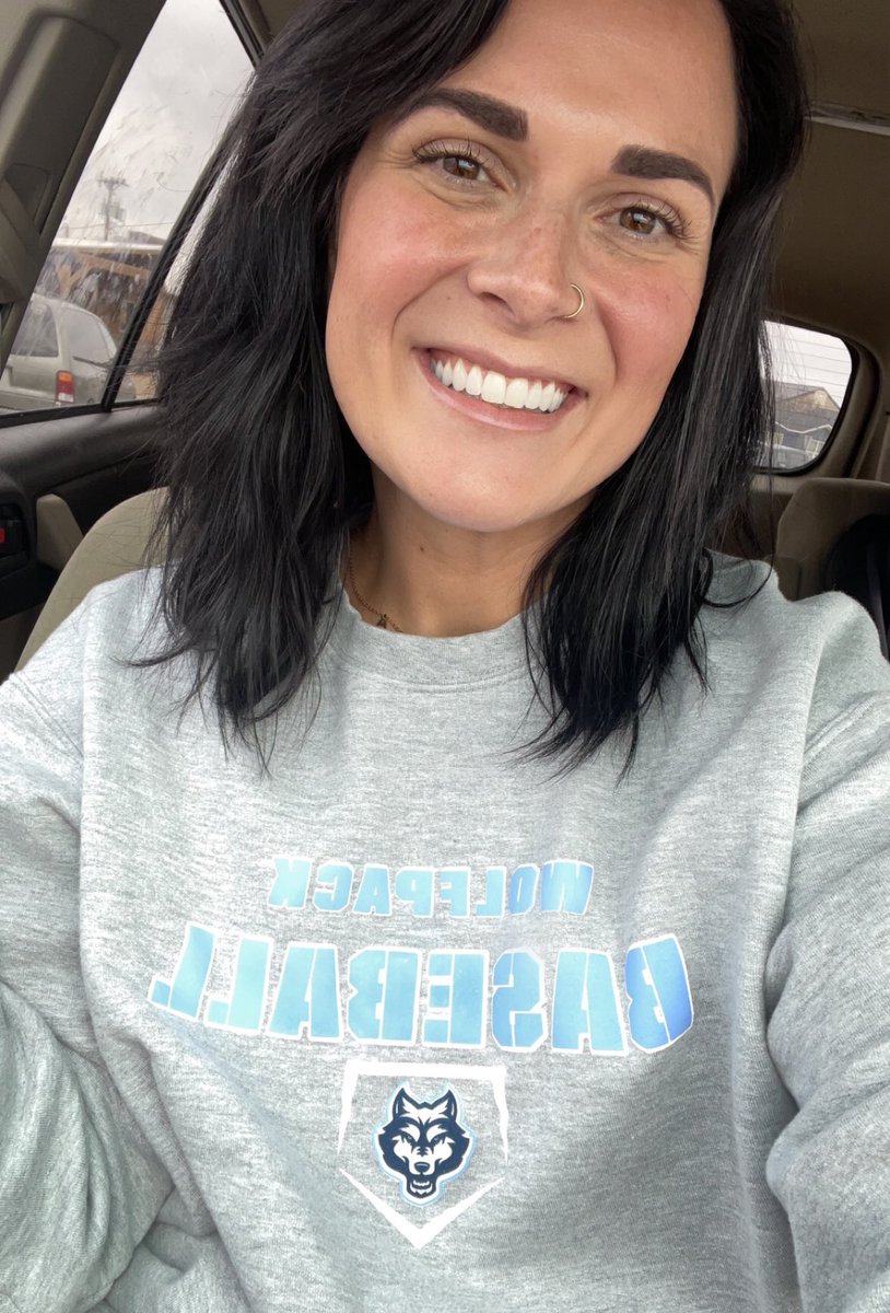 shelbylwallis's tweet photo. Wolfpack Baseball gear brings all the happiness on this windy day! 🐺💙 #BackThePack #alwaysPACKing https://t.co/C2KREerBIn
