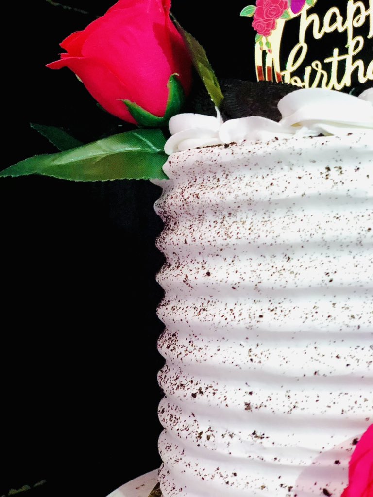 RegentOmotola's tweet photo. Blessing your timeline with this elegant beauty π₯°ππππππ₯π₯π₯π© This cake is too elegant π₯π₯π―π―
Premium Cakes Only ππ―βοΈπ
#cvalsbakencakesβ€οΈ #cakeinakure #cakeinakurecity #bestcakeinakure #akurecakeplug #royaltybaker #premiumcake #qualitycake #whippedcreamcake https://t.co/11FetF8mhu