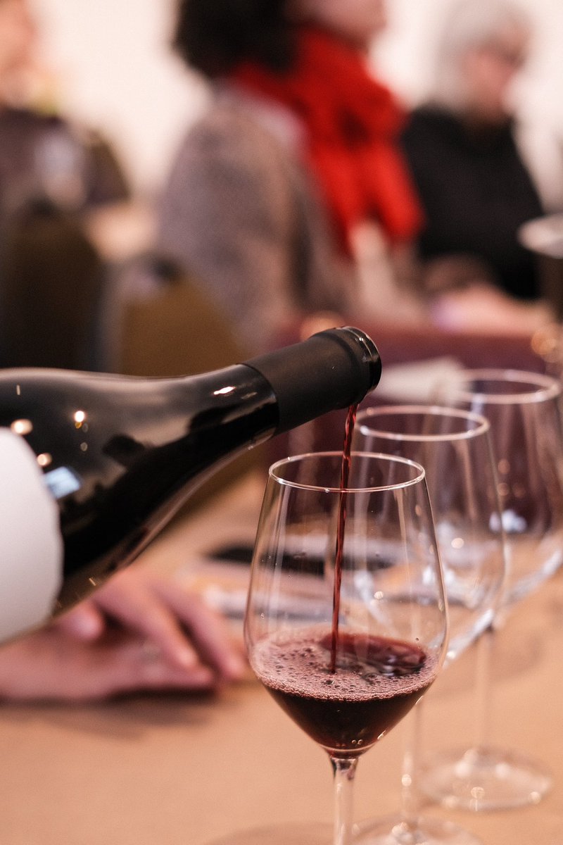 rawwine's tweet photo. RAW WINE Paris is coming to Espace Clacquesin Malakoff on Sunday 12 &amp; Monday 13 March. Join the celebration with tastings of natural, low intervention, organic and biodynamic wine and other drinks by over 150 growers and makers from all around the world 
https://t.co/tvTtt61dPu https://t.co/0u8KO9ufli