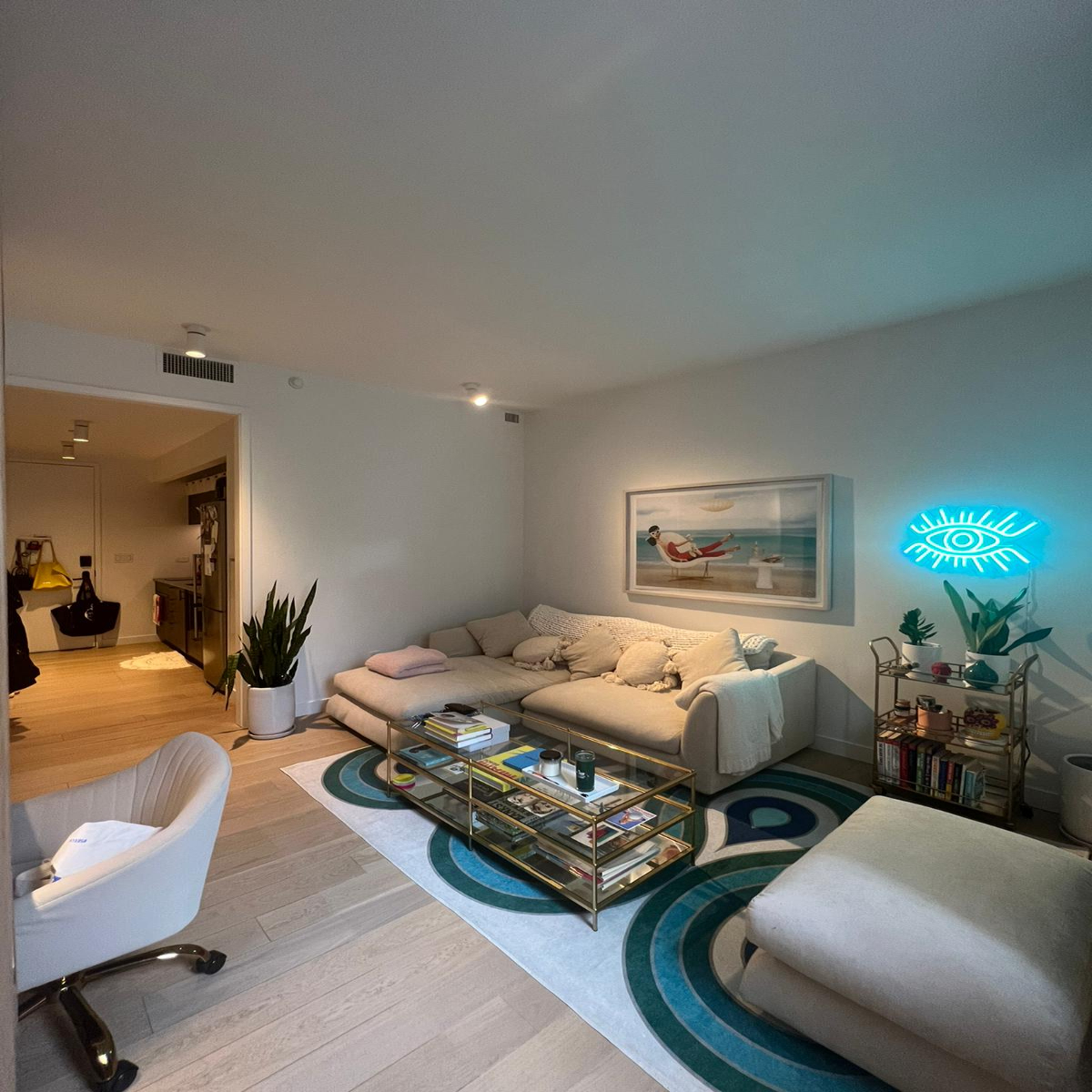 padspinapp's tweet photo. No Fee New York Apartment! LRG Studio $3,350 @padspinapp. Click link to view listing &amp; to book a viewing: https://t.co/IOnwvqFLD1

#NYCapartments
#NYCrentals
#NewYorkCityApartments
#CityApartments
#UrbanLiving
#NYClifestyle
#ApartmentHunting
#ApartmentLiving
#CityLiving https://t.co/h0V3sV6SY1