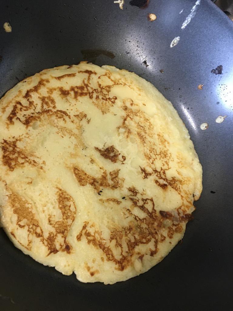 lunchtimeco's tweet photo. Our kitchen teams are flippin’ amazing … pancake day was a huge success in our schools today and the children enjoyed all the delicious toppings 😊😊😊 https://t.co/FbP0RmDsYd