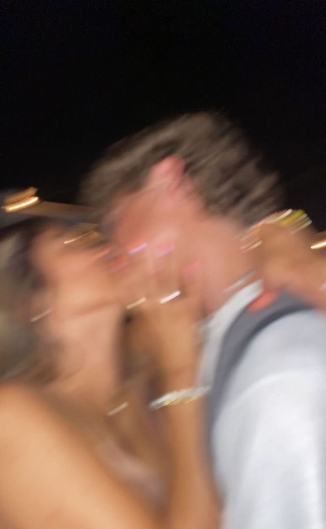 Couple Goals 👩🏽‍❤️‍💋‍👨🏼 (@couplezin) on Twitter photo 