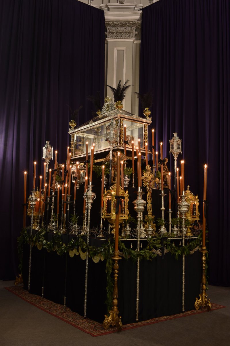 MonteCalvario's tweet photo. 🕯 CULTOS | Solemne Quinario en honor y gloria de nuestro Amantísimo Titular, el Santísimo Cristo Yacente de la Paz y la Unidad. #CofradíasMLG

"Adoremos a nuestro Redentor, que por nosotros y por todos los hombres quiso morir y ser sepultado, para resucitar de entre los muertos" https://t.co/chVFMh4aHA