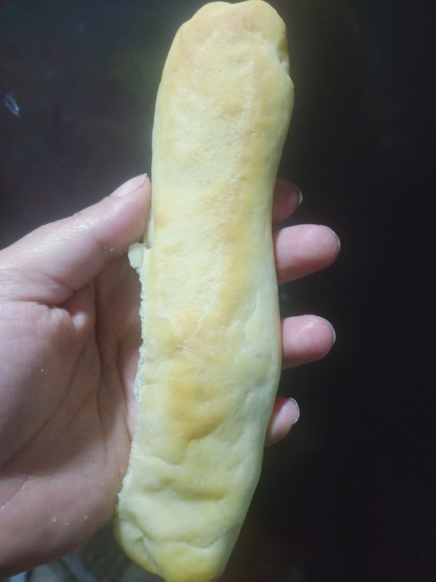 انا عملت عيش ده على اساس انى أوفر وكده بس مش عارفه ماله😂