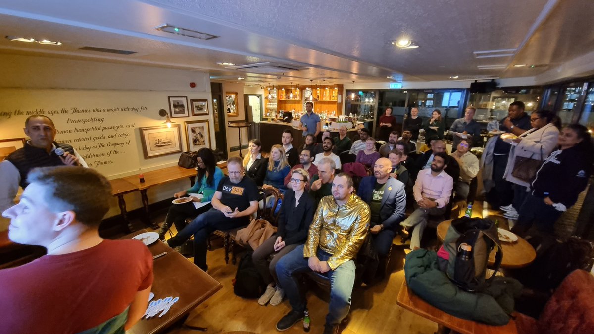 radnip's tweet image. Whoop #LDNArcs is a go! Thanks so much to @GearsetHQ for sponsoring!