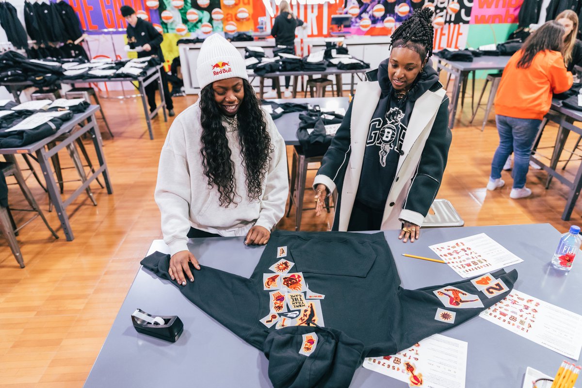 WNBA's tweet photo. 📸 RECAP 

The W had a great presence at NBA Crossover this weekend in Salt Lake City for #NBAAllStar which featured Creators Court,  a one-of-a-kind apparel customization experience to design your very own WNBA hoodie with @karabo_poppy https://t.co/BMHTHIR3ox