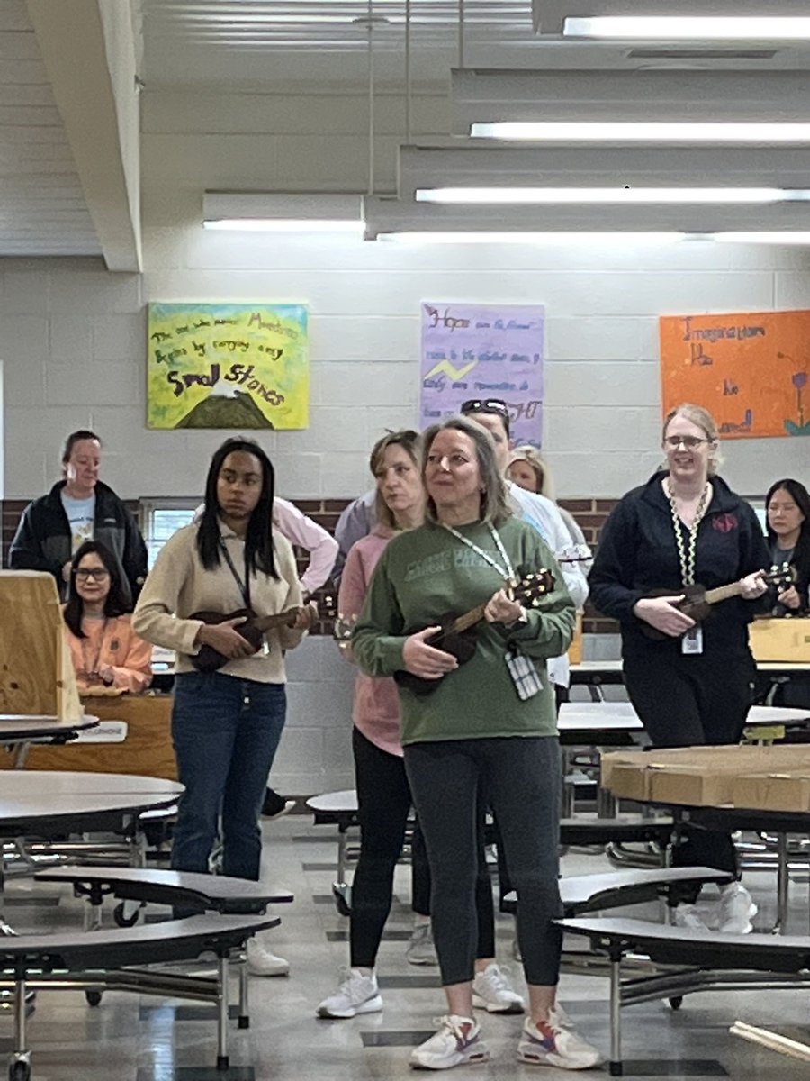 Tracy Spain tweet media