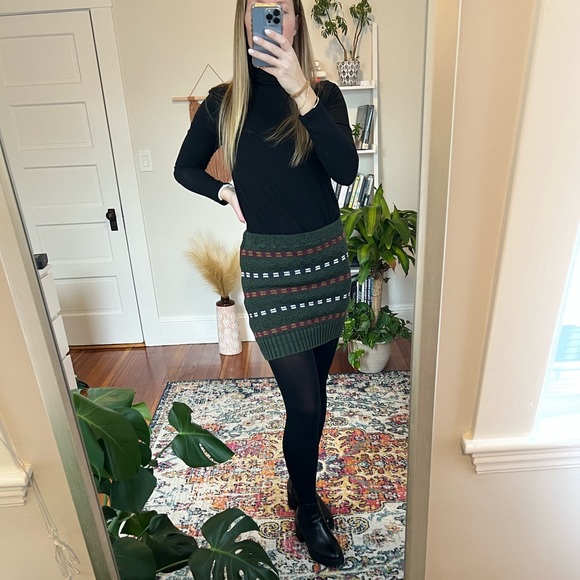 tNtResell's tweet photo. So good I had to share! Check out all the items I'm loving on @Poshmarkapp #poshmark #fashion #style #shopmycloset #urbanoutfitters #nike #lululemonathletica: https://t.co/ANXVldmEir https://t.co/UxPb8jWPXx