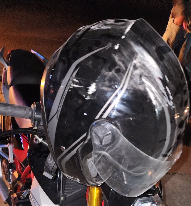 &iexcl;Un saludo a todos! Nos desconectamos un poquito ya que Le&oacute;n tuvo un accidente derivado a una persecuci&oacute;n<a href="/tag/seductoresteam"class="tags"><span>#seductoresteam</span></a><a href="/tag/juevesdehombres"class="tags"><span>#juevesdehombres</span></a>