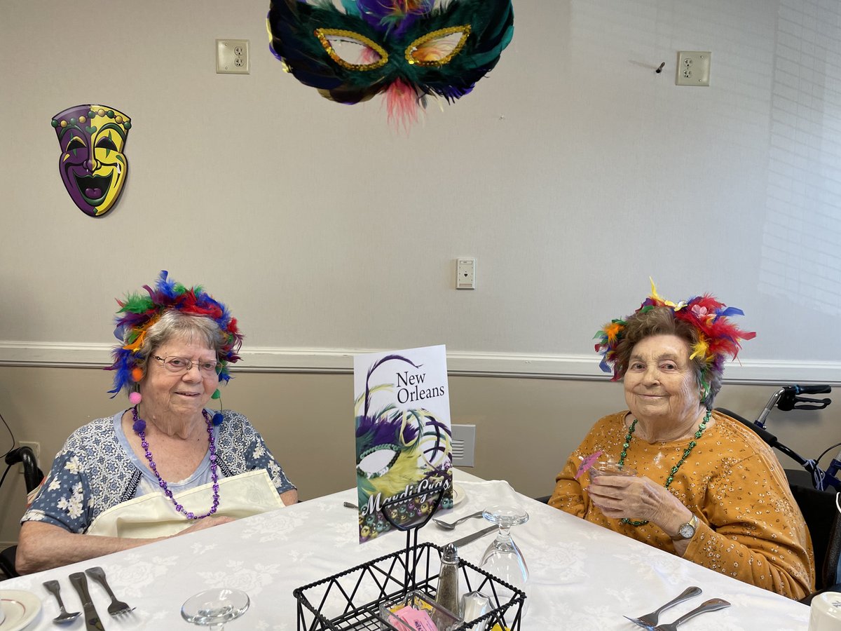 ParkTerraceHC's tweet photo. We had a wonderful Mardi Gras celebration! Our residents enjoyed a delicious Hurricane Punch with lunch. We love to celebrate life together!#TrilogyLiving https://t.co/8UfvBW3esE