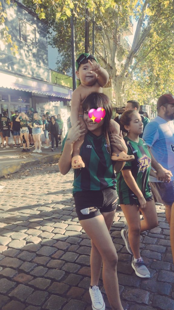 narulopez's tweet photo. Nada más lindo que volver a casa💚 

Chicago como te extrañeeee🖤 https://t.co/Ee7lrZYqvb