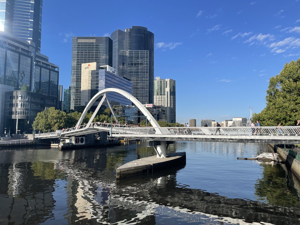 Ottawa2024's tweet photo. If you needed any convincing to come to #Melbourne for @Ottawa2024, here's one very good reason - the weather is spectacular!
#assessment #meded #clinicaled
@AMEE_community @ameefacdev https://t.co/m3orFsUIlr