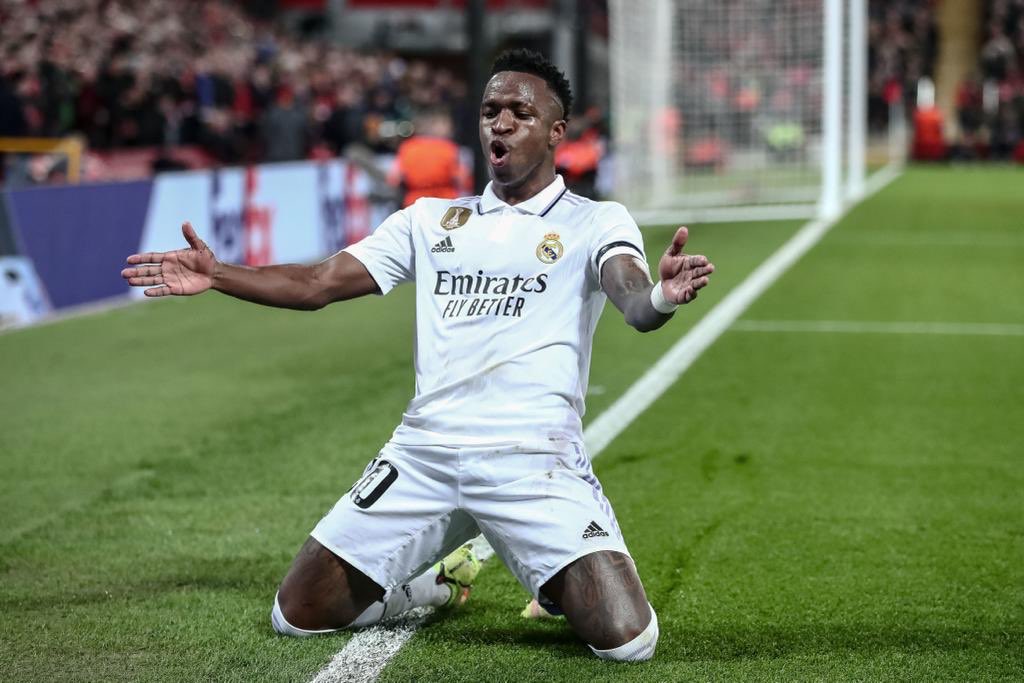 KimHaiti93's tweet photo. Match jodi an se pi gwo match Vinicius depi lèl ap jwe nan Real.
Yon match Konplè. Anplis 2 Gòl plis yon pas, li te kareman pi bon jwè Real lè ekip lan tap koule an. 
Tout gwo aksyon premye Mitan an se Vinicius kifè yo.
Regilarite ak enpak sou gwo match yo se yo kap fèw Gran jwè. https://t.co/vsI6yNFpMz