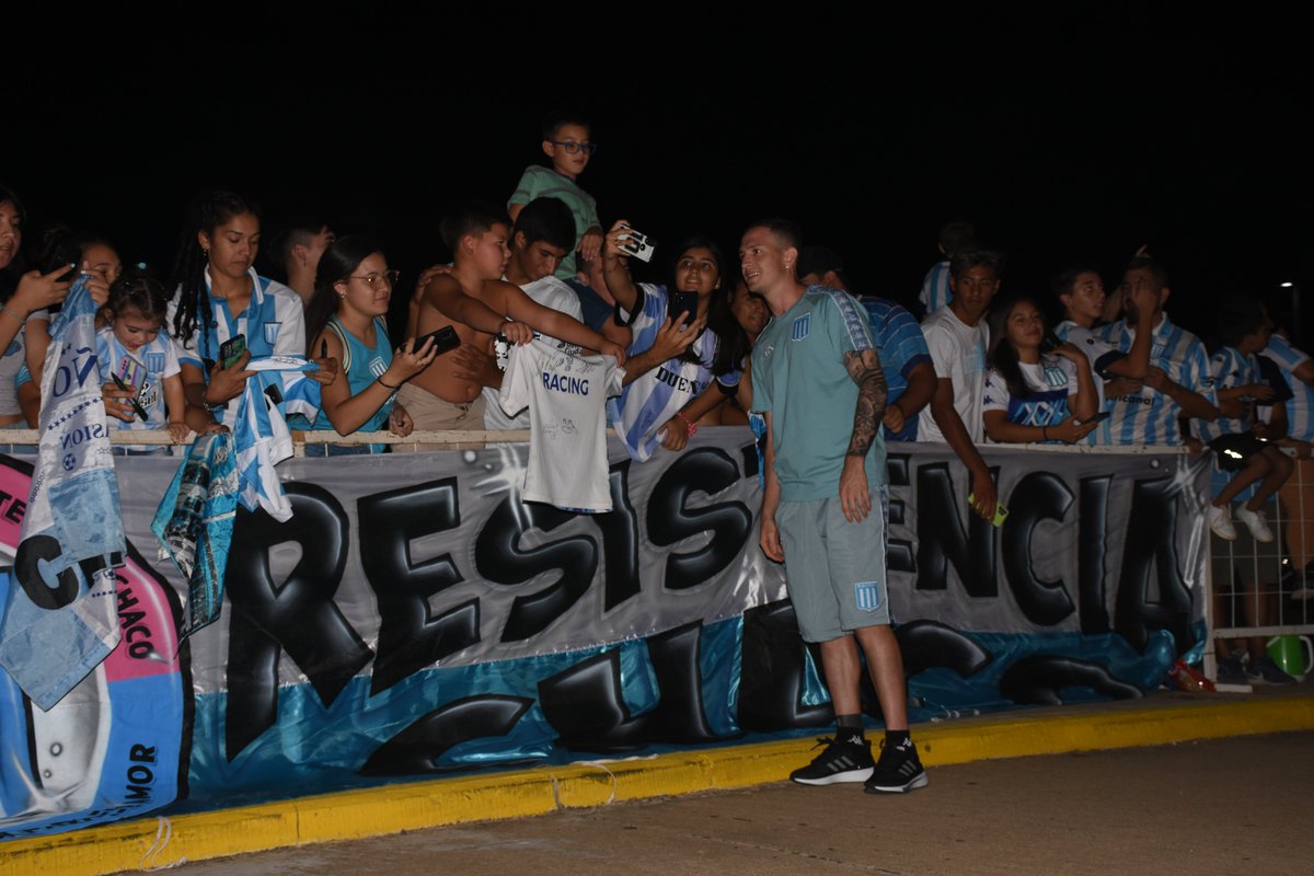 RacingClub's tweet photo. ¡Gracias, Chaco, por tanto amor!

Racing en todos lados 💙 🇦🇷 https://t.co/Ng1OEXbmfz