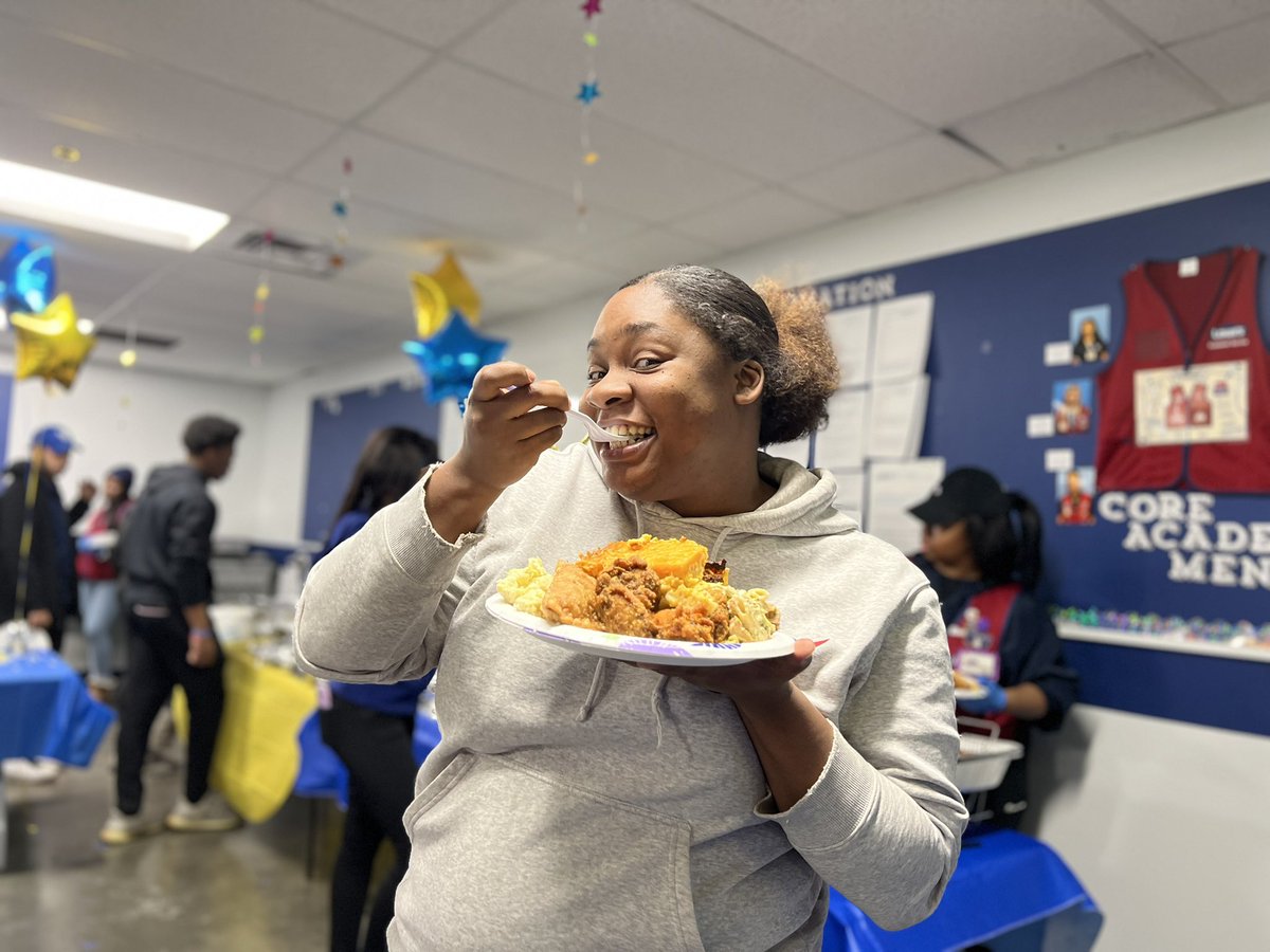 Sharon Lawla (@shrnbrewster) on Twitter photo Store manager <a href="/Houghton1366/">Chad Houghton</a> did an amazing job with today’s Safety Party , helping serve our awesome associates.. so many Smiles Today ✨💙💛💙💛 Rosedale We Rock. <a href="/michaelO1366/">Michael Owens</a> <a href="/GeorgeArias_HR/">George Arias</a> Store manager <a href="/Houghton1366/">Chad Houghton</a> did an amazing job with today’s Safety Party , helping serve our awesome associates.. so many Smiles Today ✨💙💛💙💛 Rosedale We Rock. <a href="/michaelO1366/">Michael Owens</a> <a href="/GeorgeArias_HR/">George Arias</a>