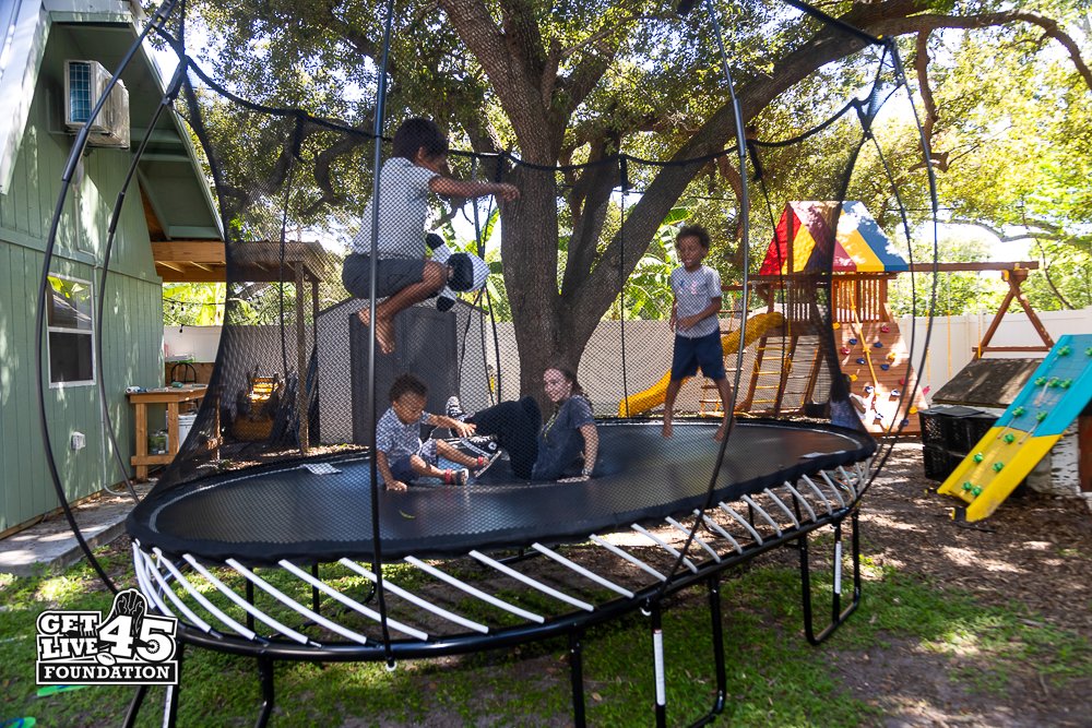 devinwhitefdn tweet media