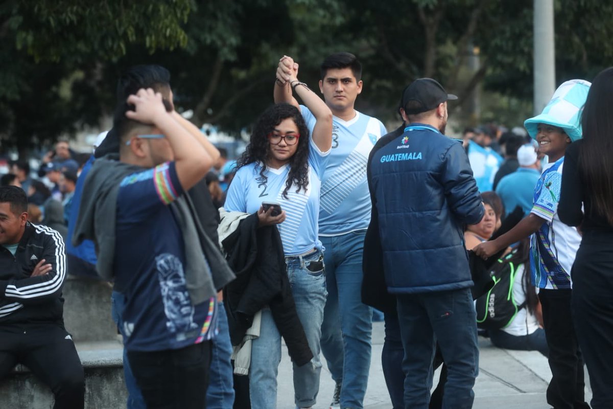 tododeportes_pl's tweet image. ¡Activamos el modo Selección! 🇬🇹⚽

¿Creen que Guatemala va a conseguir la clasificación al Mundial Sub 17 #Perú2023? 

📸: Prensa Libre / Érick Ávila