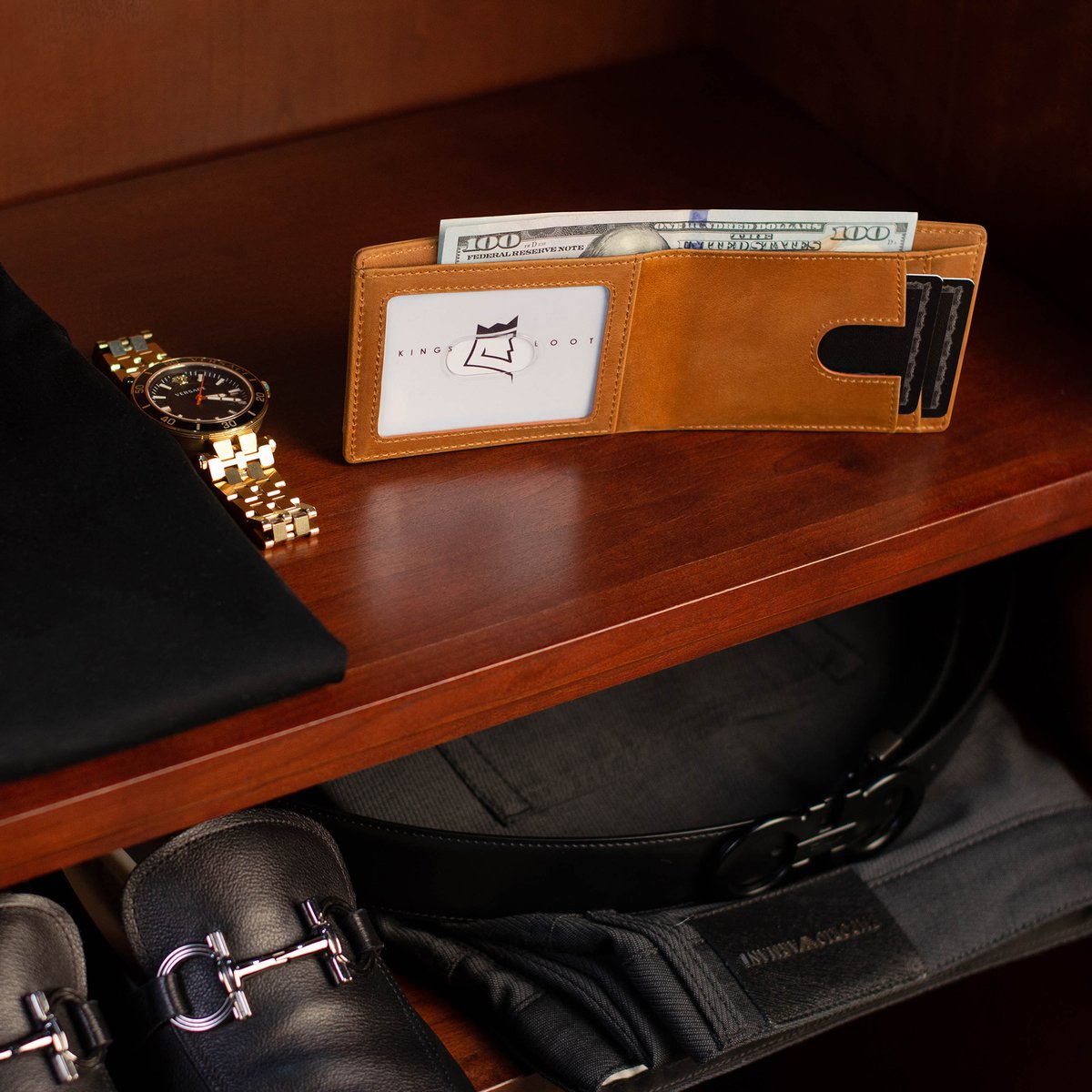 kings_loot's tweet photo. A wallet that fits your everyday needs AND style🖤
#wallets #menswallets #walletsformen #mensstyle #Mensfashion #livelifeabundantly #luxurywallet #luxurygoods https://t.co/8WVKV0yP4L