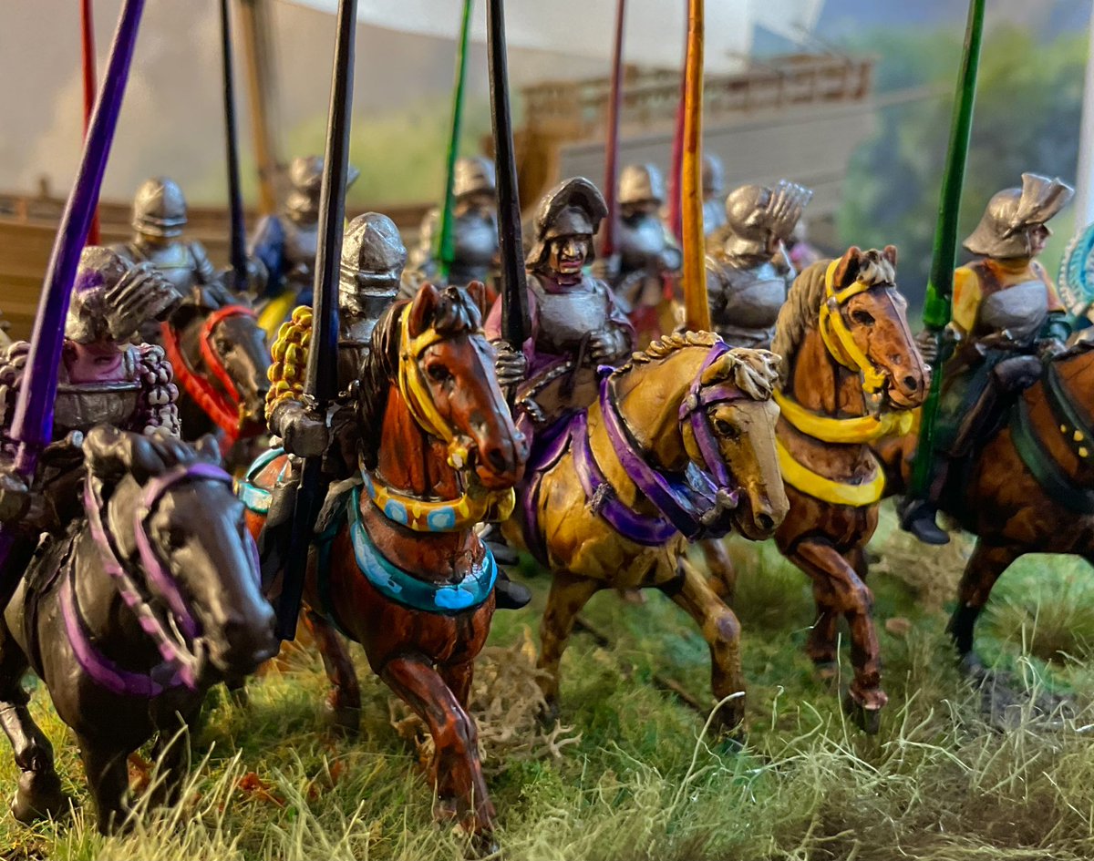 Oldwargamer's tweet photo. Needed some #DemiLancers in a hurry for my #ItalianWars game on Thursday. I found these in the cupboard of shame. Made by #Steelfist miniatures I used #contrastpaints for a quick job. Also trying a medieval boat in the background, do you like it?
#wargaming #wargames #28mm https://t.co/7ykkLab3q3