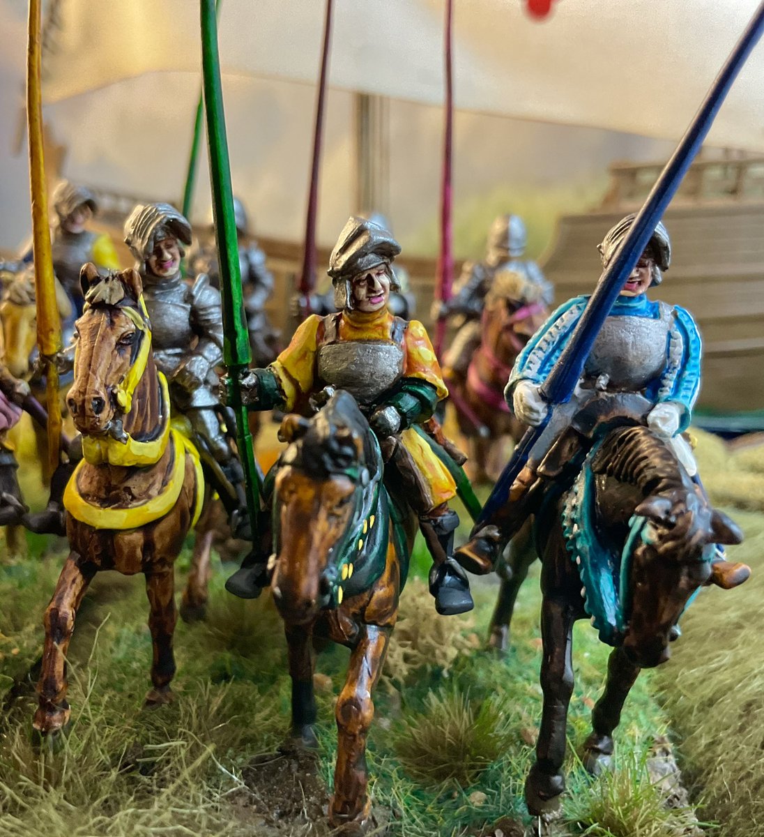Oldwargamer's tweet photo. Needed some #DemiLancers in a hurry for my #ItalianWars game on Thursday. I found these in the cupboard of shame. Made by #Steelfist miniatures I used #contrastpaints for a quick job. Also trying a medieval boat in the background, do you like it?
#wargaming #wargames #28mm https://t.co/7ykkLab3q3