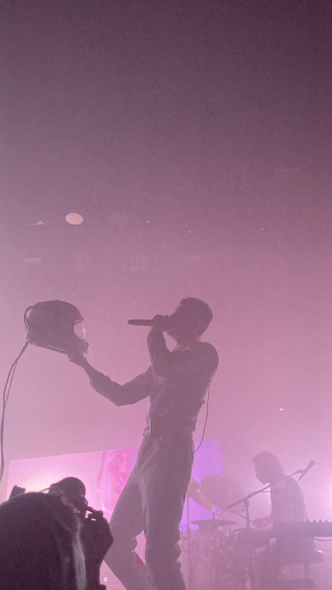 balladsofnectar's tweet photo. One of the best nights of my life, thanks @iameden https://t.co/41DMTspcWH