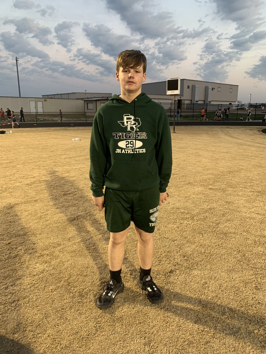 BlueRidge2Fast's tweet photo. Jayden Rice wins the Shot Put! https://t.co/BZgiEJUXVn