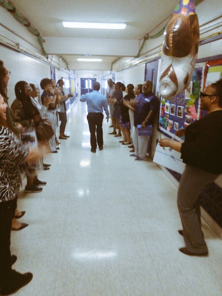 CodwellWRS's tweet image. DWC #ThankfulTuesday!We @HISD_Wraparound would like to give a HUGE #birthday shout out to @BTW_WRS!! WE appreciate the many lives you've touched directly &amp;amp; indirectly! Thank you to Sr Mgr Nolan, HSO @Wrap4Life &amp;amp; managers for celebrating Mr.Rivera on his special day! @DrUyenTieu