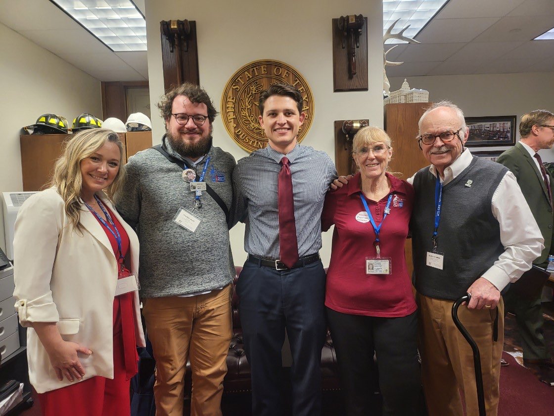 DodiEmmons's tweet photo. Great meeting Senator Burrow’s office.   

#ACSCANTEXAS #TXCancerActionDay  #TXCancerActionDay  #TXBiomarkers https://t.co/gkKKiX0aZV