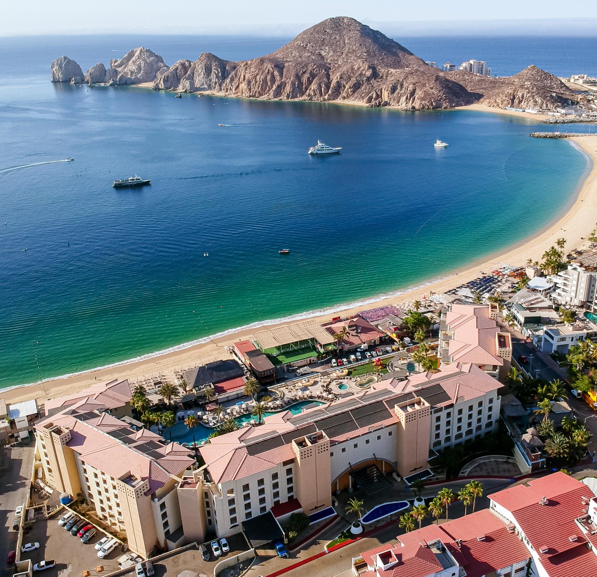 CasaDoradaCabo's tweet photo. Go with the Tuesday flow in Paradise!☀️⛰️🌊 #TuesdayFlow #Paradise #CasaDoradaCabo #LuxuryTravel #MedanoBeach #LosCabos https://t.co/4Xf18BiGhh