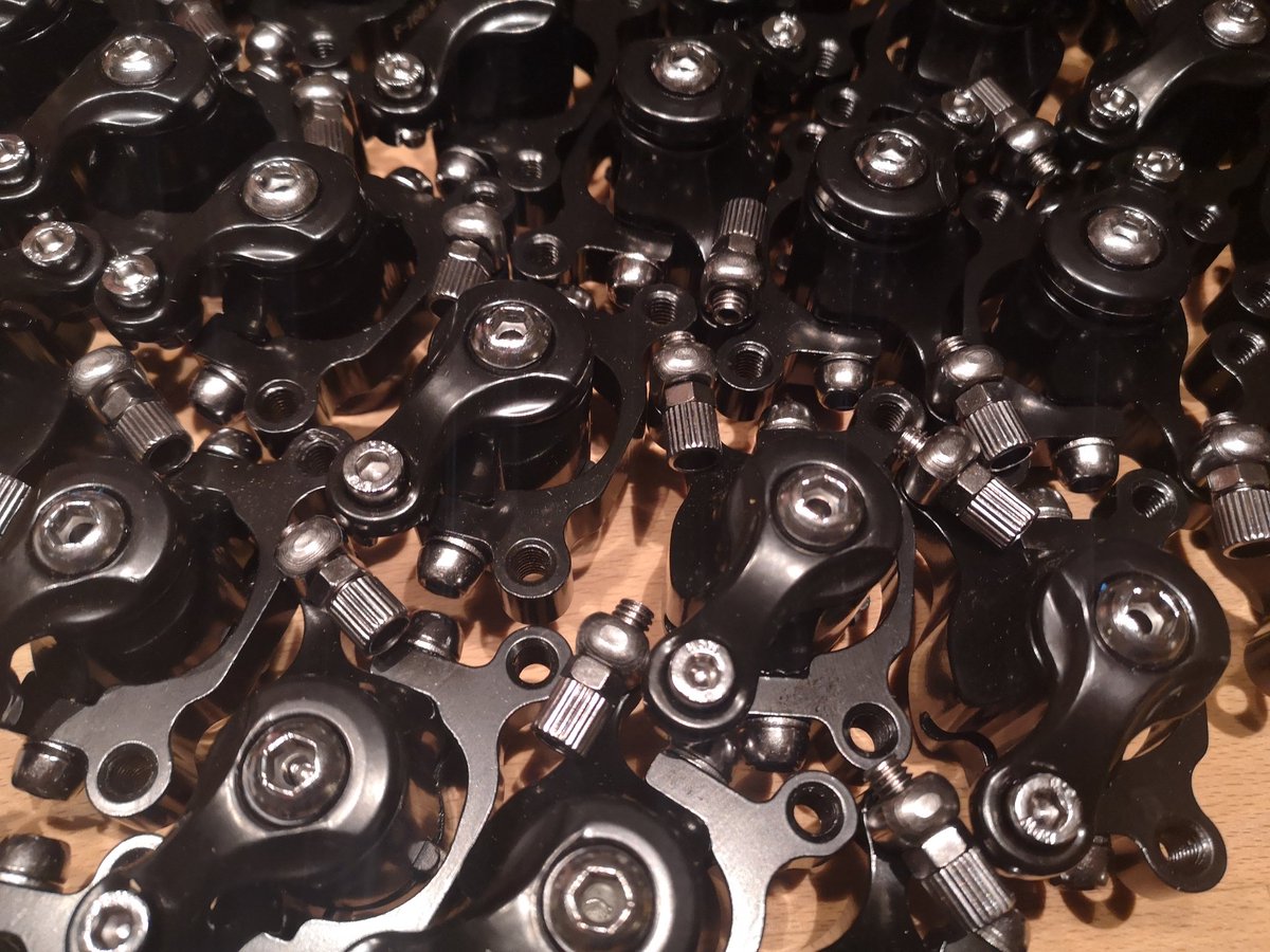 rollenplus's tweet image. new boys in town #break #caliper #right #mirrored