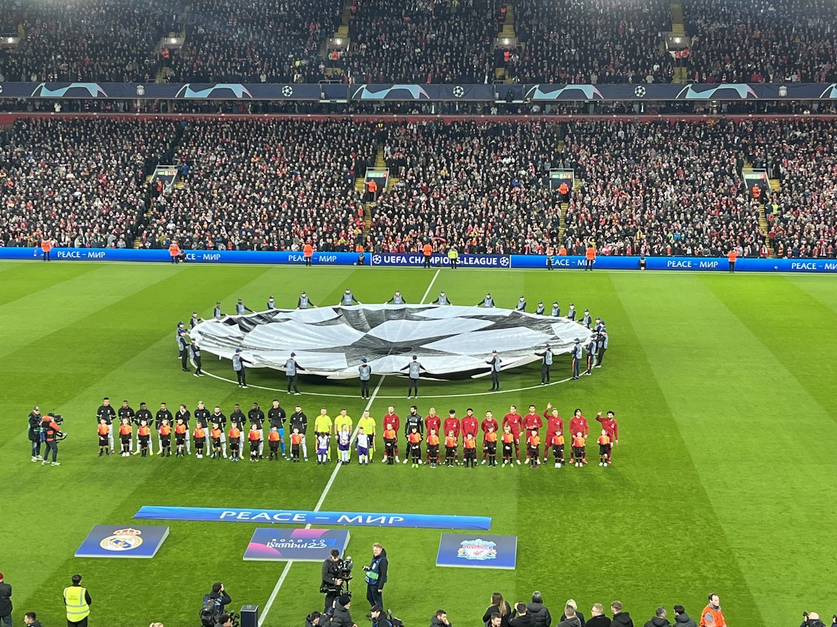 udecoene's tweet photo. ⚽️ Tonight @LFC will face Real Madrid for the first time since they last met in Paris 👀
As always an exceptional atmosphere at Anfield!
#KnowYouCan and up the Reds!
@AXA #OfficialTrainingPartner https://t.co/Lt6xvyqaH2