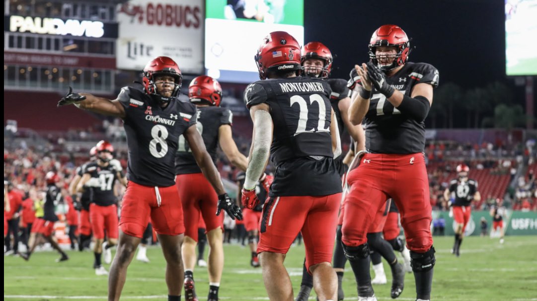 Kellen Lindstrom (@kellenlindstrom) on Twitter photo After a great phone call with <a href="/TheGuruStew/">CoachStewart</a> I am excited to receive an offer from <a href="/GoBearcatsFB/">Cincinnati Football</a>! <a href="/CoachSattUC/">Coach Satterfield</a> <a href="/CoachB_BROWN/">Coach Bryan Brown</a> After a great phone call with <a href="/TheGuruStew/">CoachStewart</a> I am excited to receive an offer from <a href="/GoBearcatsFB/">Cincinnati Football</a>! <a href="/CoachSattUC/">Coach Satterfield</a> <a href="/CoachB_BROWN/">Coach Bryan Brown</a>