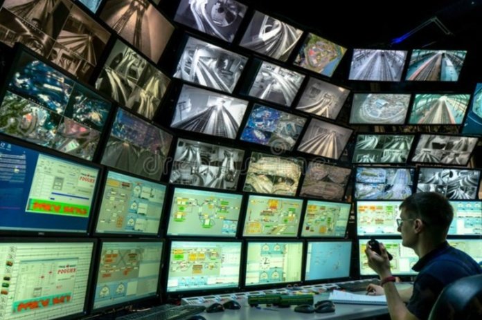 Yo el 28 viendo los Squid Craft desde el pov de todos los streamers que me gustan