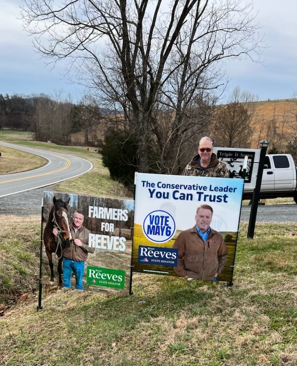 ReevesVA's tweet photo. Caught being GOP Proud! A big thank you to the Hunter family of Banco, Virginia - we will see you at the polls! πΊπΈ #brycereeves #gopproud #gopproud28 https://t.co/5ICLXZMPQx