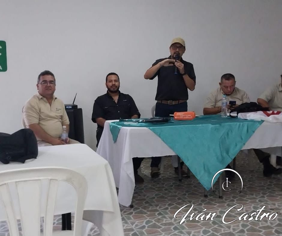 consultorcastro's tweet photo. Tuve el honor de acompañar en la region para central a Anpses Nacional sin duda promotores comprometidos y líderes territoriales, su unidad y compromiso con la gente es admirable. 🤝 #bendecidosparabendecir https://t.co/9BgXyFkCYr