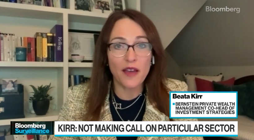 BernsteinPWM's tweet photo. Co-head of Investment Strategies Beata Kirr joined a recent ep of Bloomberg Surveillance to share insight into why she's not giving up on the #disinflation story, and what we expect to see from the #Fed in terms of rate hikes. Watch at the 1:43:15 mark: https://t.co/Ri7Gl7pHPP https://t.co/WsnEQC9nmU