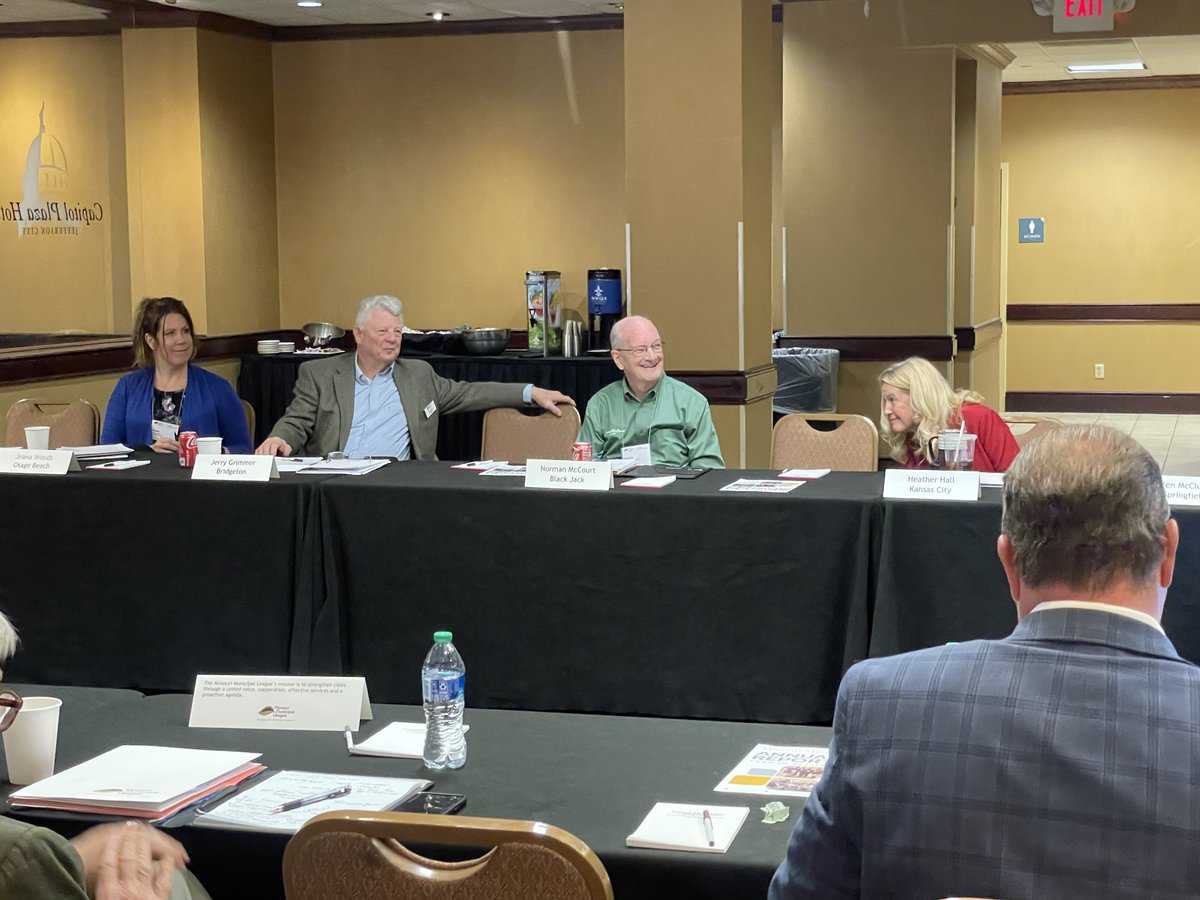 Mocities's tweet image. At the MML Board of Directors meeting today, Mayor of Battlefield Debra Hickey was honored for her advocacy for autism awareness, and Mayor McCourt honored for longtime service, as this is his last Board meeting with MML. Thank you both for your amazing dedication!